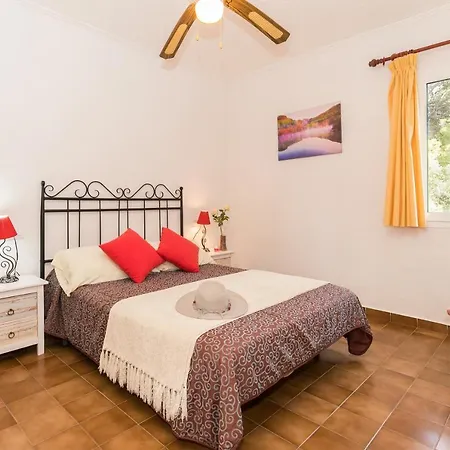 Cerca De Cala Mitjana Apartment